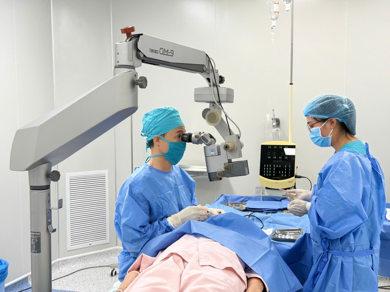Mổ đục thủy tinh thể tại Bệnh viện Mắt Miền Đông Bà Rịa